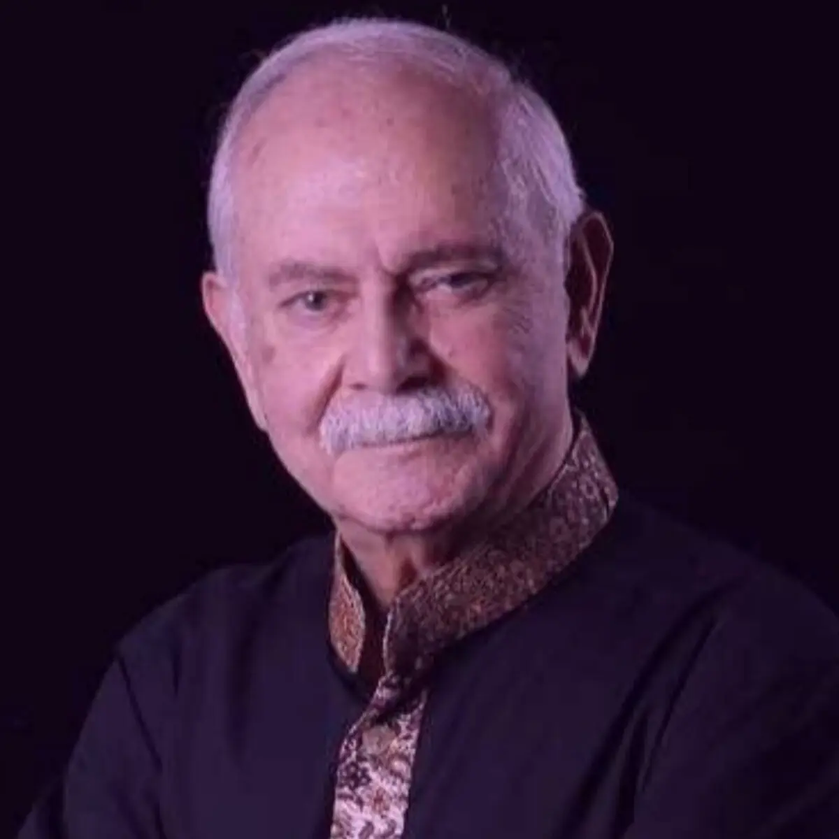 نگاهی به زندگی و زمانه بلبل گیلان