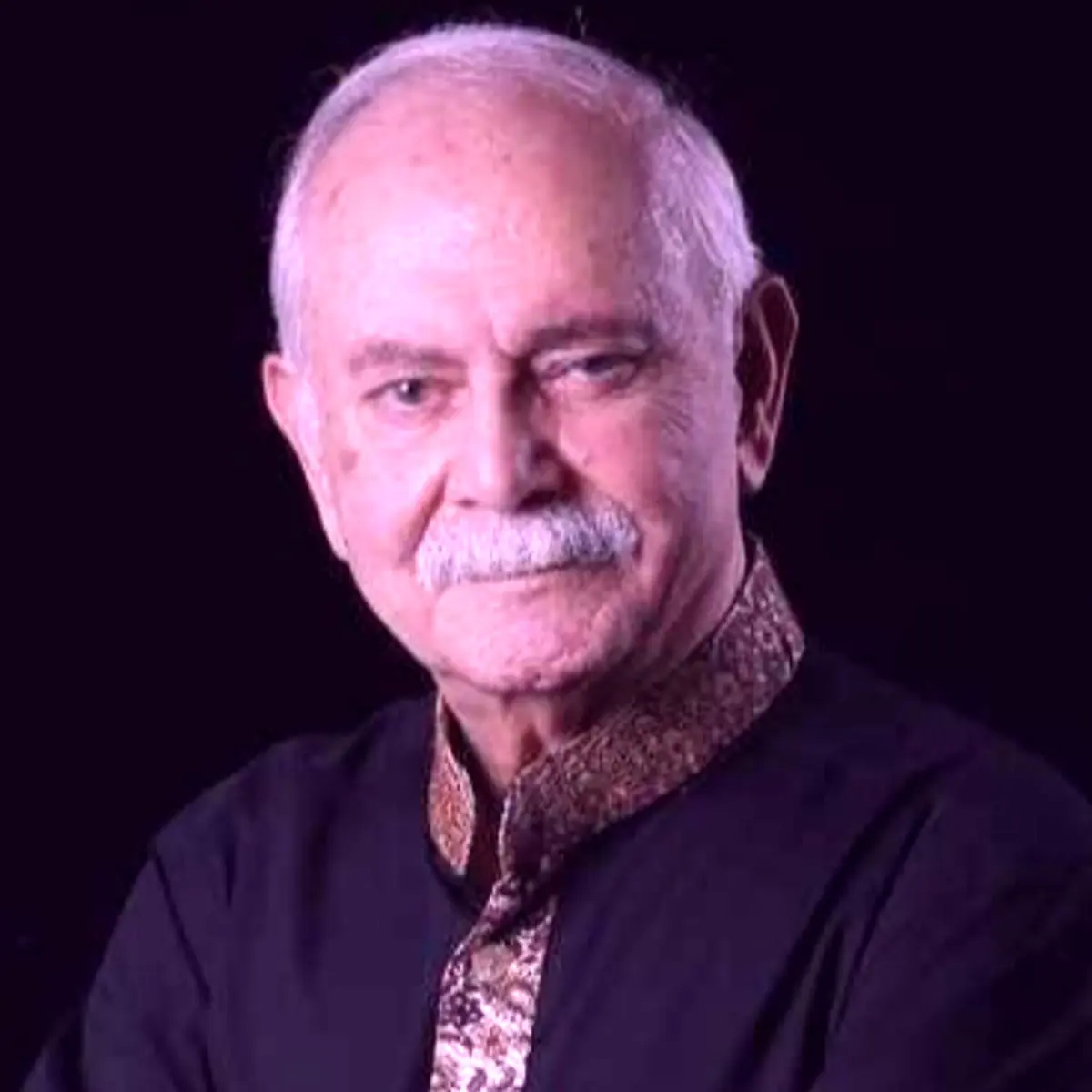 نگاهی به زندگی و زمانه بلبل گیلان