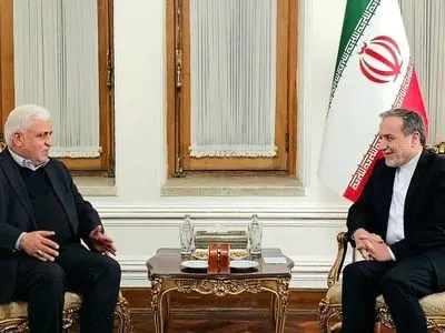 دیدار رئیس هیات حشد الشعبی عراق با وزیر امور خارجه جمهوری اسلامی ایران