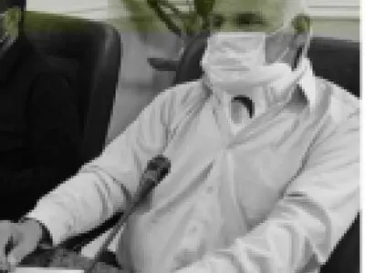 کاشت ذرت علوفه ای در مرکز تحقیقات پسته دامغان برای تامین حقوق پرسنل