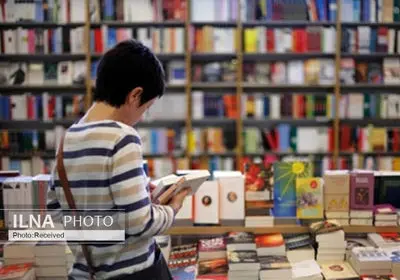 آسیب‌های وارده به کتابفروشی‌ها بر اثر حمله تروریست‌های آمریکایی ـ صهیونی 