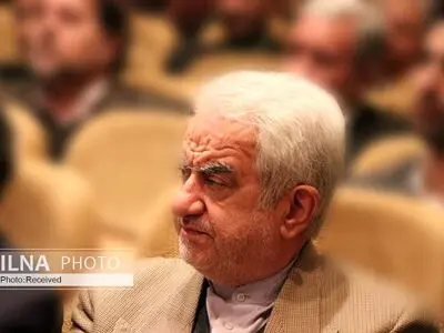 مردی از کارگران و برای کارگران