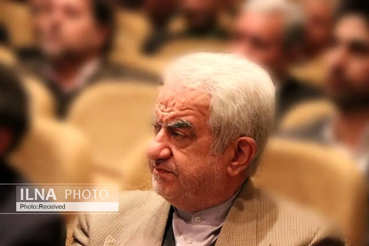 مردی از کارگران و برای کارگران