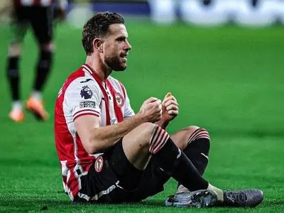 ویدئو: حرکت زیبای جوردن هندرسون به یاد دیوگو ژوتا