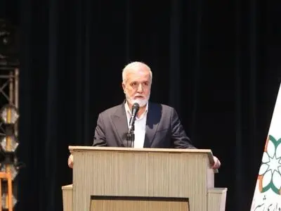 درخشش شب شعر بین‌المللی شیراز در باغ ارم