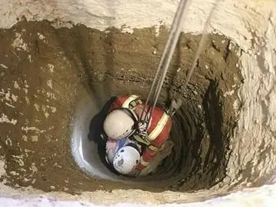 نجات جان یک کارگر چاهکن از عمق ۴۰متری چاه