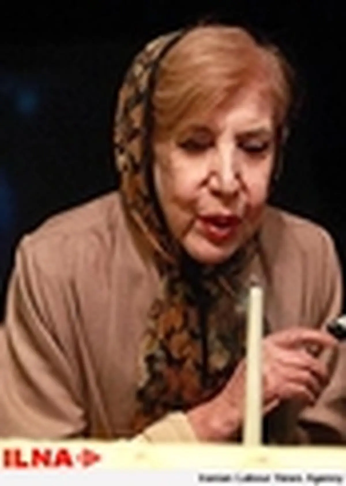 سیمین بهبهانی؛ کیک تولد استاد محمد را برید