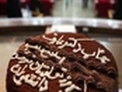 گرامی داشت تولد محمدرضا عارف در حاشیه نشست اتحاد تشکل‌های دانشجویی دانشگاه آزاد و دولتی