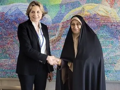 خزعلی با رئیس کمیسیون ملی زنان لبنان دیدار کرد