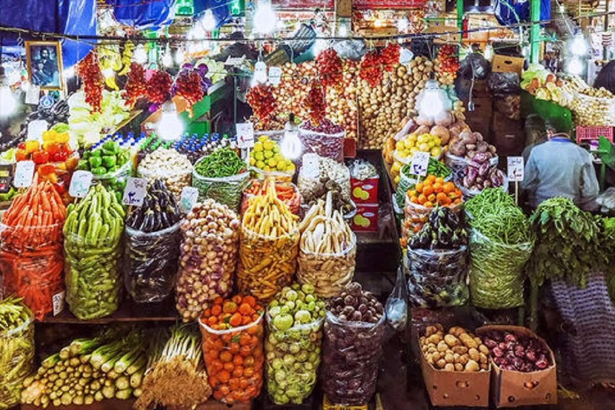 نظارت بر بازار مواد غذایی خوزستان تشدید شد