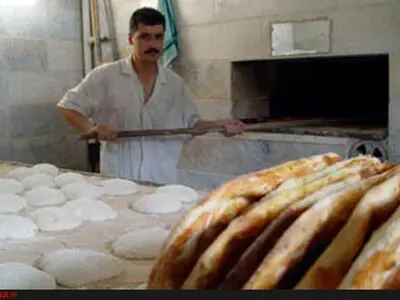 تامین اجتماعی نباید کارگران خباز را کنار می‌گذاشت/ تفاهم‌نامه‌اخیر  با کارفرمایان خباز ایجاد شائبه می‌کند