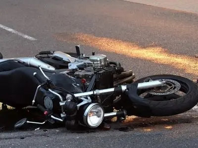 بی توجهی راننده پژو راکب موتور سنگین را به کام مرگ کشاند