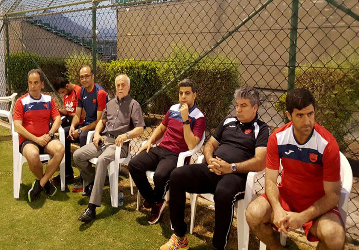 «اعتصاب» مسوولان باشگاه را به محل تمرین پرسپولیس کشاند