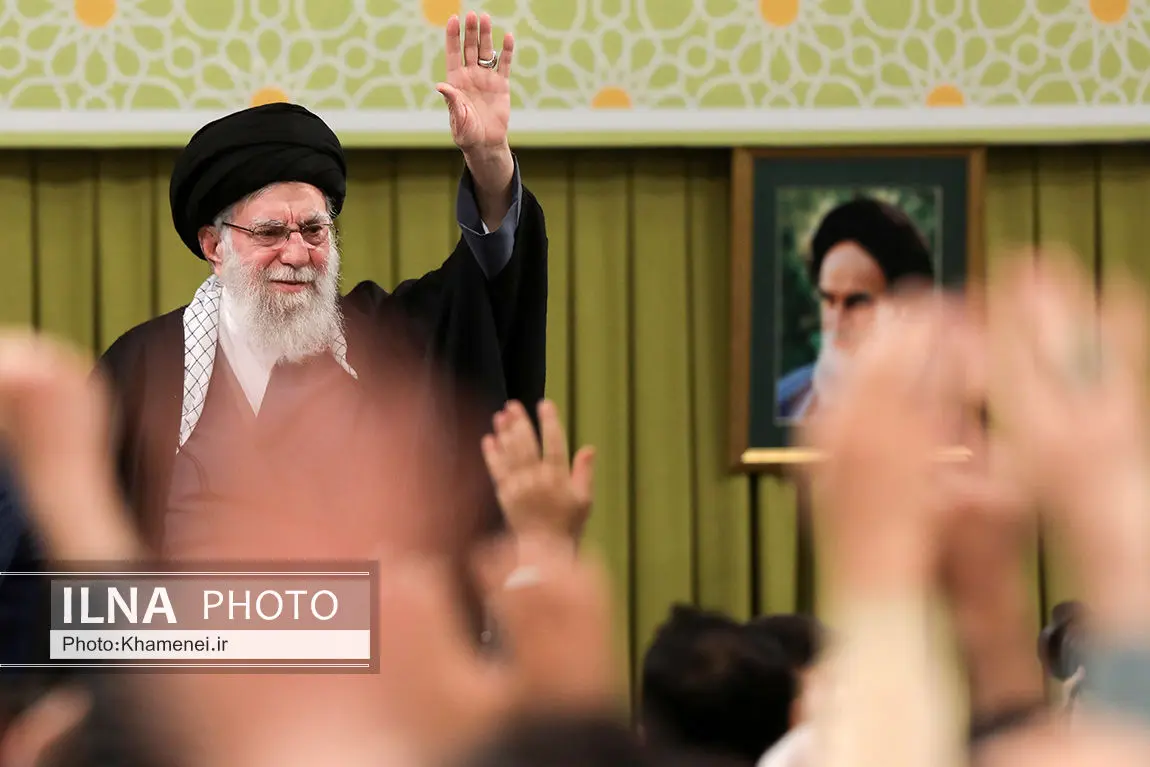 دیدار اقشار مردم با رهبر انقلاب به مناسبت چهل‌وهفتمین سالگرد پیروزی انقلاب اسلامی