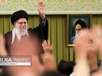 دیدار اقشار مردم با رهبر انقلاب به مناسبت چهل‌وهفتمین سالگرد پیروزی انقلاب اسلامی