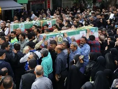 پیکر شهدای امنیت بر دستان مردم ساری تشییع شد