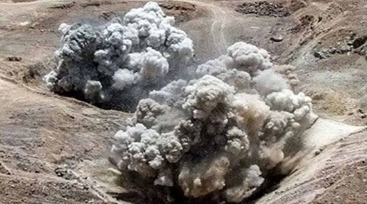 انهدام مهمات عمل نکرده تجاوز آمریکایی صهیونی در شهرستان پاکدشت