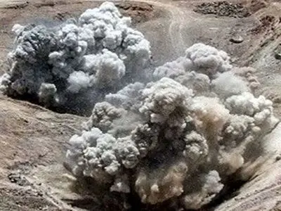 انهدام مهمات عمل نکرده تجاوز آمریکایی صهیونی در شهرستان پاکدشت