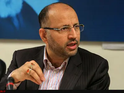 با مازاد دفاتر اسناد رسمی در تهران مواجهیم/ حدود ۱۳ میلیون سند در سال ۹۵ صادر شده است