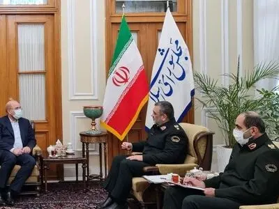 دیدار فرمانده ناجا با رئیس مجلس شورای اسلامی