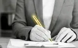 «امضاهای طلایی» در نظام سلامت؛ وقتی تصمیم‌گیر خود ذی‌نفع است و یک دارو با چند قیمت عرضه می‌شود