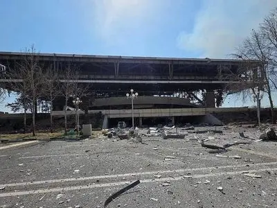 تخریب سالن دوازده هزار نفری آزادی در جریان حملات آمریکا و رژیم صهیونیستی