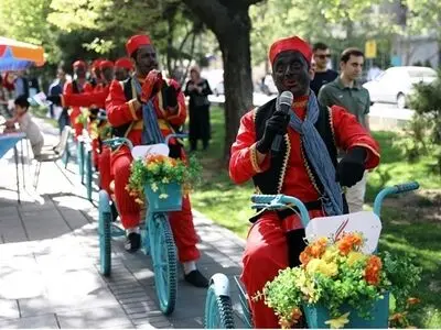 سمن ها راهنمای تور گردشگری درون شهری می شوند