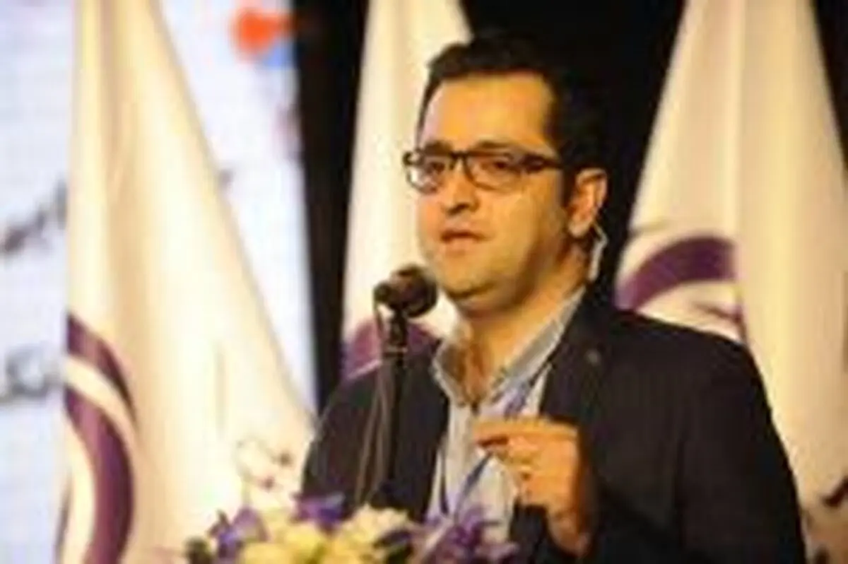 همه در برابر جامعه مسئولیم/ با ابزارهای دیجیتال و الکترونیک بانک ایران زمین نیازی به مراجعه به شعبه نیست