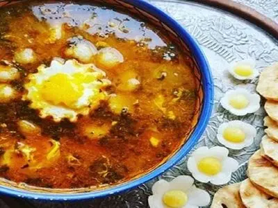طرز تهیه اشکنه تخم مرغ به روش سنتی