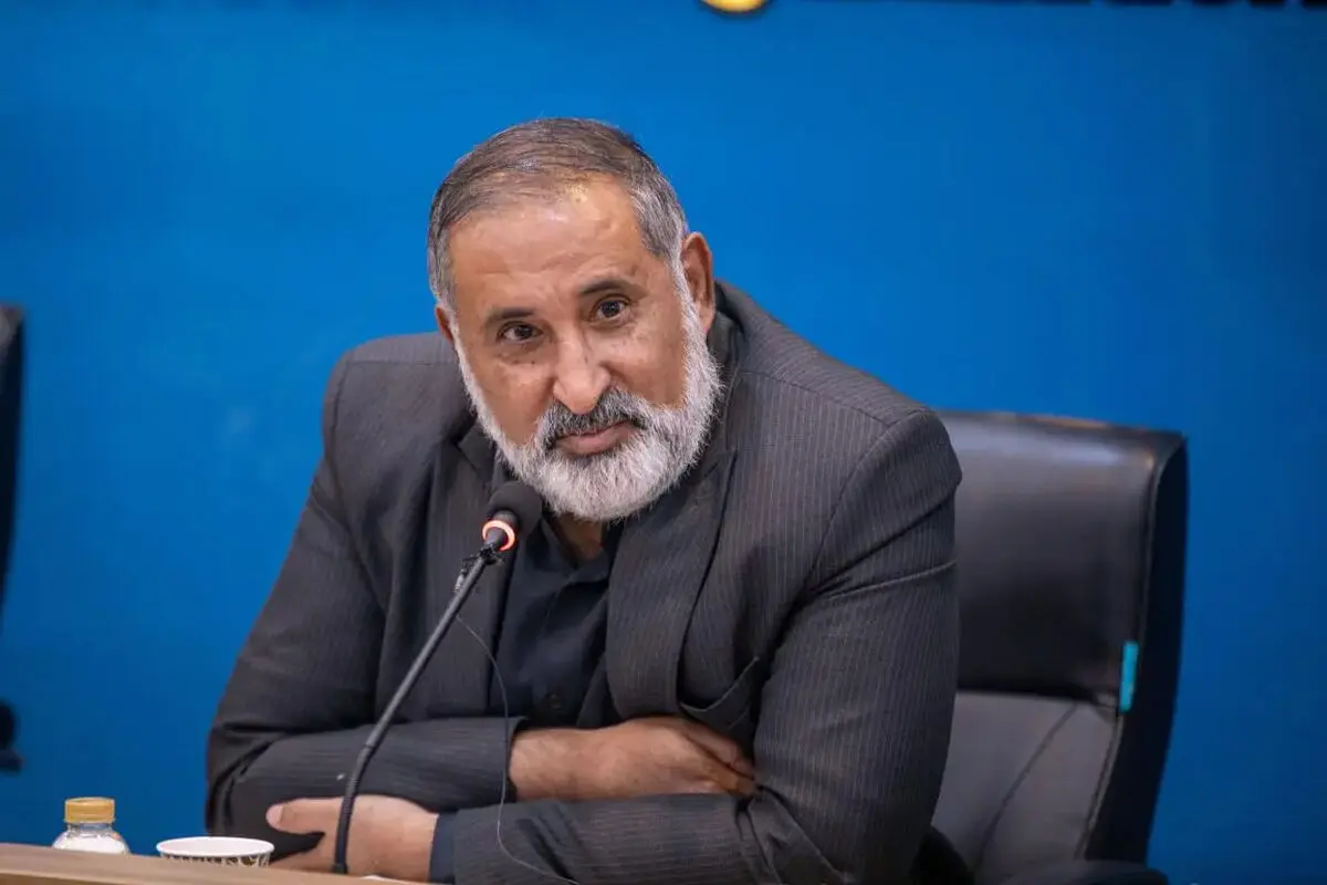 شاعران در شمار دوستان نزدیک قائد شهید بودند