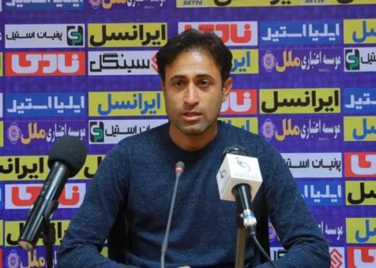 رجب‌زاده: به بی تجرگی بازیکنان باختیم/ خیلی بد است که در شیراز درگیر کیفیت زمین هستیم