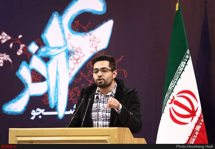 دانشجویان شعار دادند، صدای روحانی گرفت/ پای حصر به روز دانشجو کشیده شد + عکس