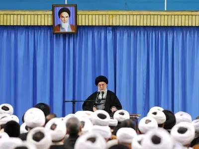 قائد الثورة: السعودیة ستواجه “انتقاما الهیا” بعد إعدام شیخ النمر 