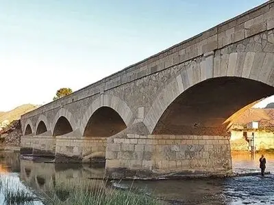 پل تاریخی "چهر"  مرمت شد