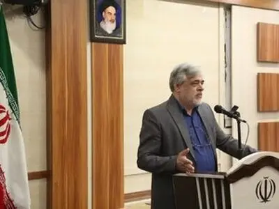 محمد مهاجری: جمع‌کردن تندروها برای نظام مثل آب خوردن است