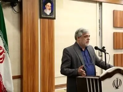 محمد مهاجری: جمع‌کردن تندروها برای نظام مثل آب خوردن است