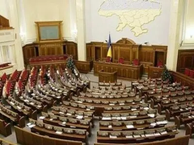 طرح کاهش اختیارات رییس‌جمهوری در پارلمان اوکراین تصویب نشد