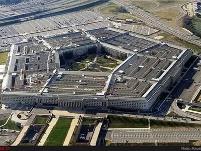 Pentagon chief orders deployment of warplanes, warships in West Asia