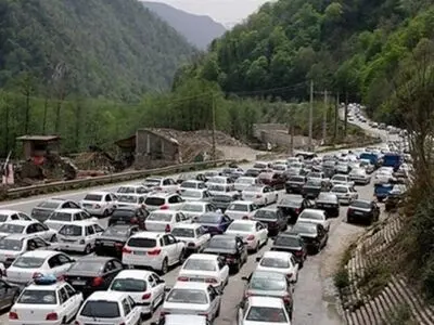 تشدید اپیدمی کرونا در پی سفر و حضور در تجمعات/ انتقال ویروس از شهرهای آلوده به سالم با مسافرت‌/ منتظر نتیجه مسافرت‌ها هستیم