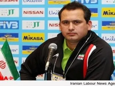 معدنی: برابر ایتالیا بازی راحتی نداریم / این تیم ضعیف نیست