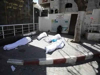  Israeli Attacks on Homes Leave 17 Dead in Gaza