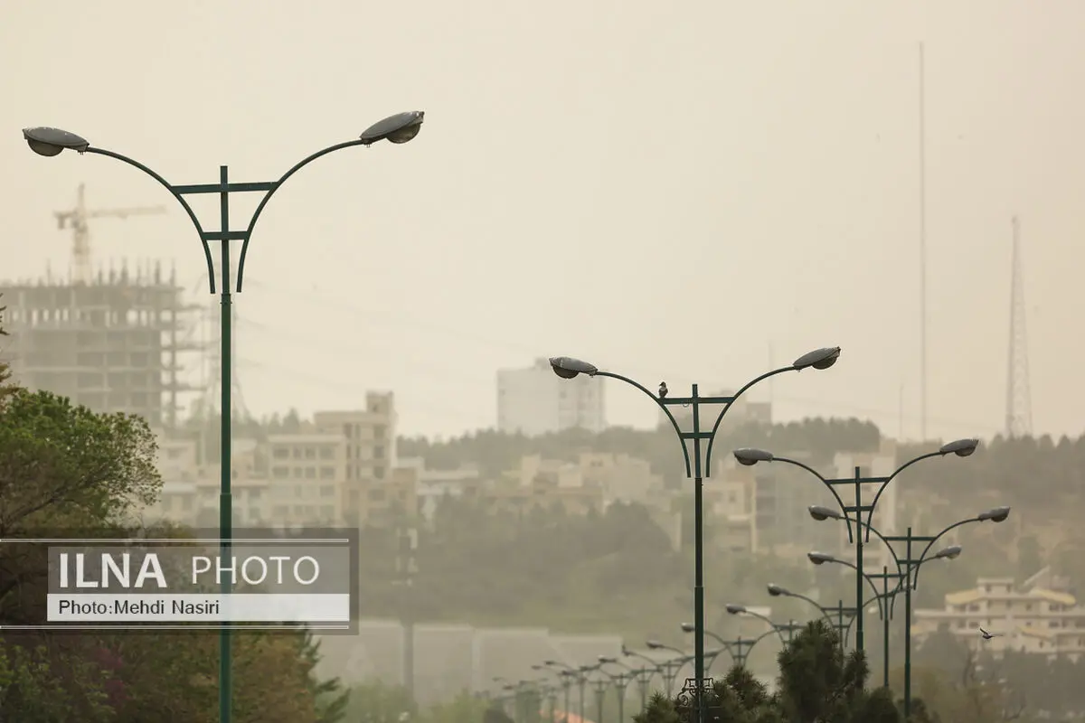 مدارس شیفت صبح در آبیک به علت آلودگی هوا تعطیل شدند 
