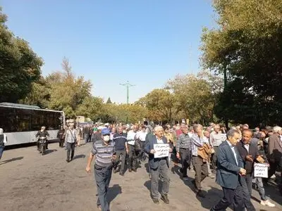 اعتراض بازنشستگان فولاد اصفهان به ادغام در صندوق بازنشستگی کشوری 