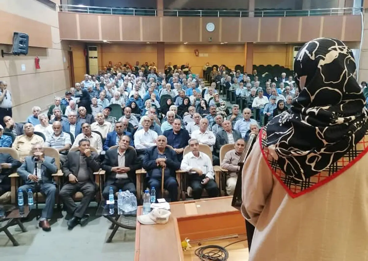 همایش ایثارگران و کهنه‌سربازان ارتش در شیراز برگزار شد