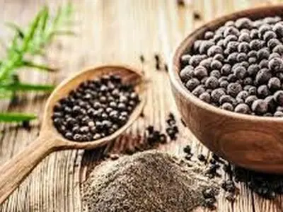 ماسه با طعم فلفل سیاه در عطاری‌های تهران!/فیلم