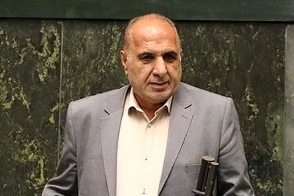 کسانی که اجازه دادند تا این حد اتباع غیرمجاز وارد کشور شوند، پاسخگو باشند