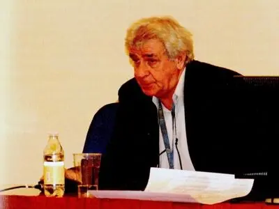 کارگزاران «نوبل» نادان‌تر یا ترسوتر از آن‌ هستند که به یک نویسنده ایرانی جایزه بدهند