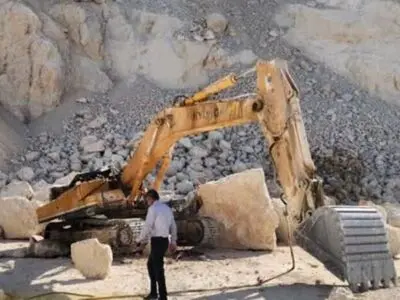 مرگ راننده بیل مکانیکی معدن «قلعه شاهین» بر اثر سقوط از ارتفاع 