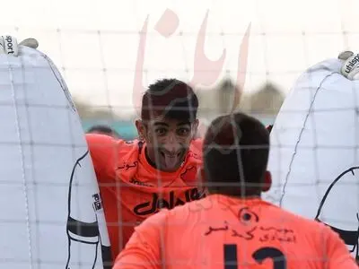 مدیران پرسپولیس روی دست بیرانوند؛ گلر ملی‌پوش در آستانه سرخپوش شدن
