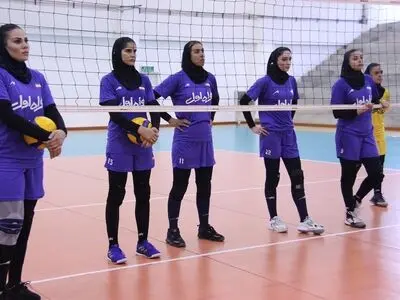 تمرین توپی تیم ملی زنان با محوریت برطرف کردن نقاط ضعف